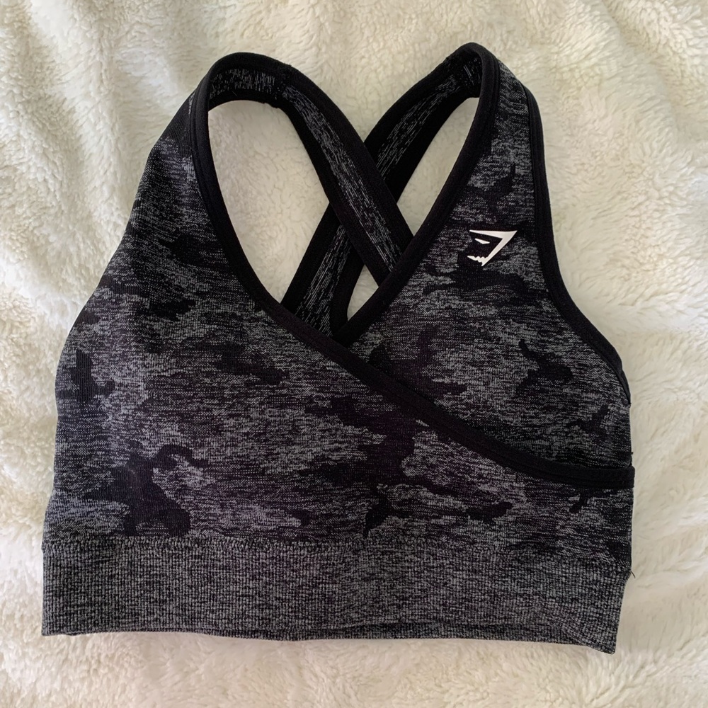 Gymshark black camo bra